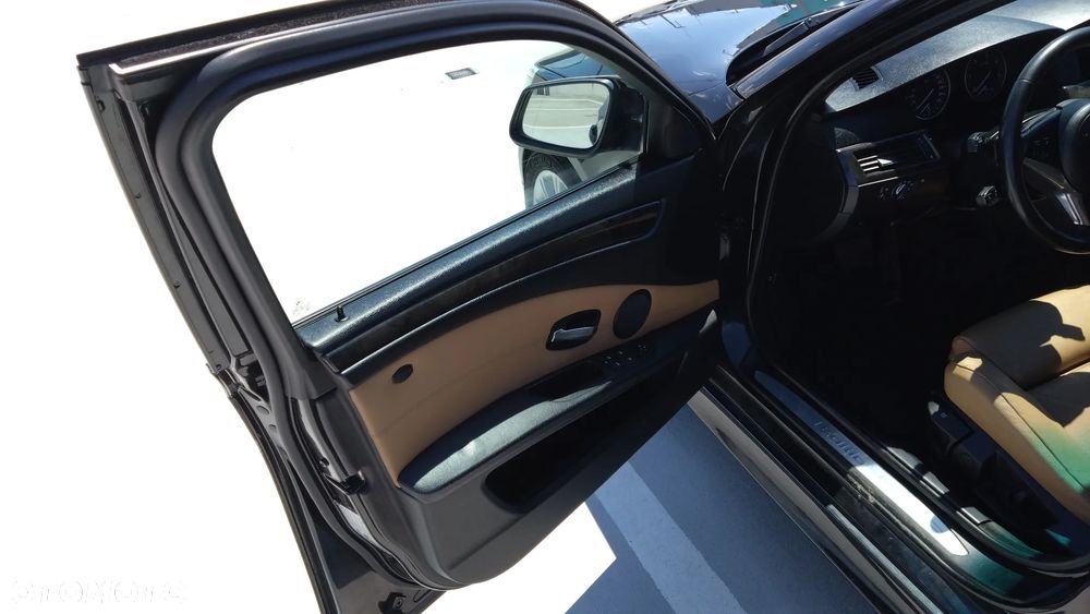 BMW Seria 5 - 15