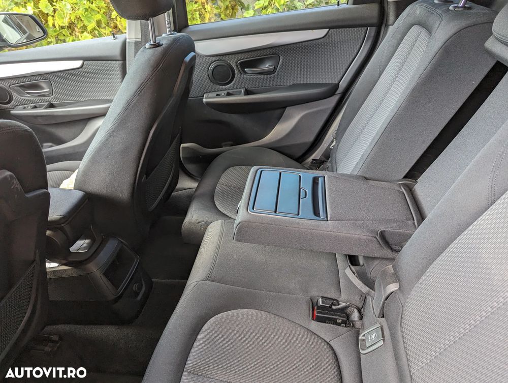 BMW Seria 2 216d - 5