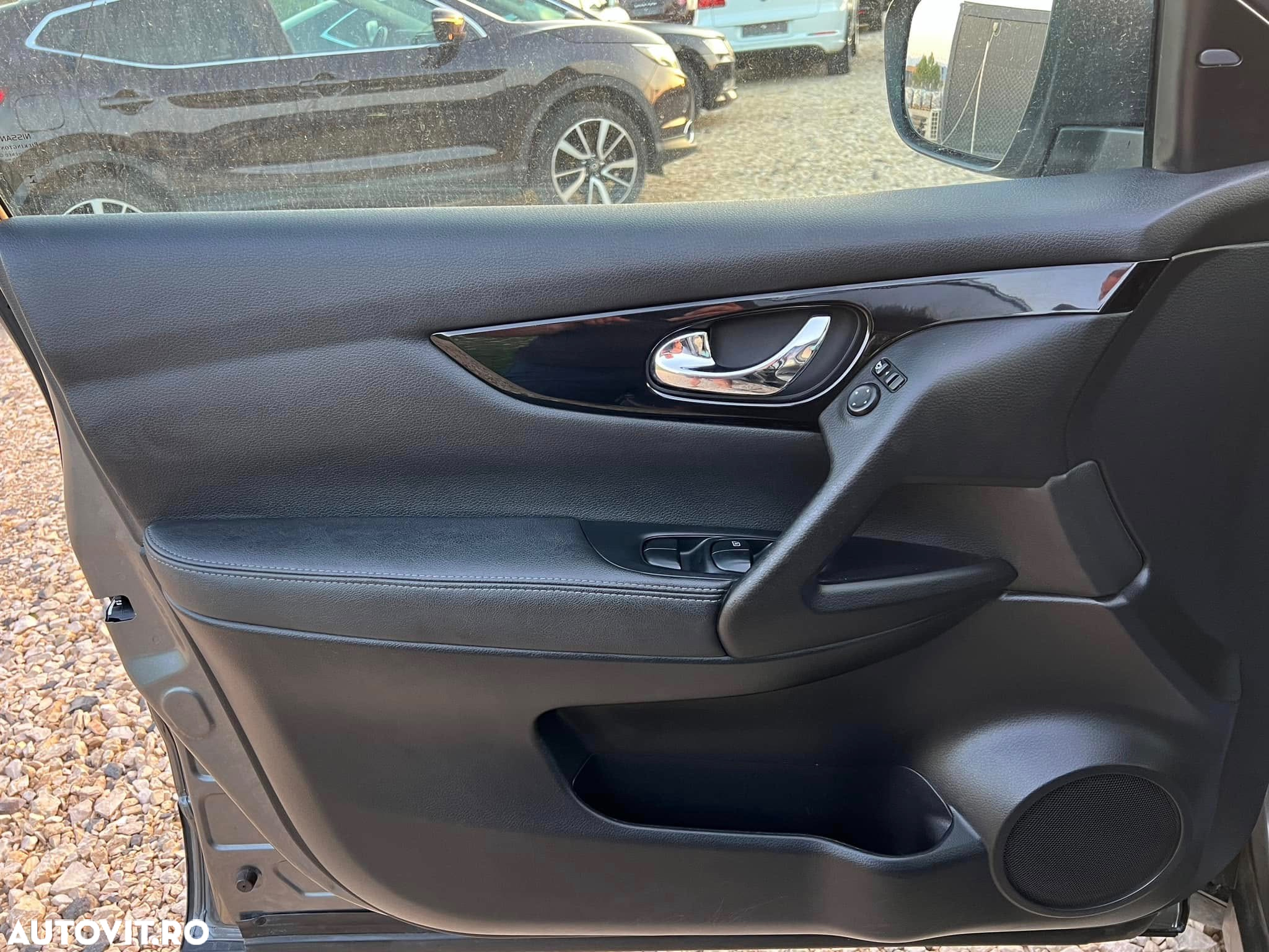 Nissan Qashqai 1.6 DCI Xtronic TEKNA - 15