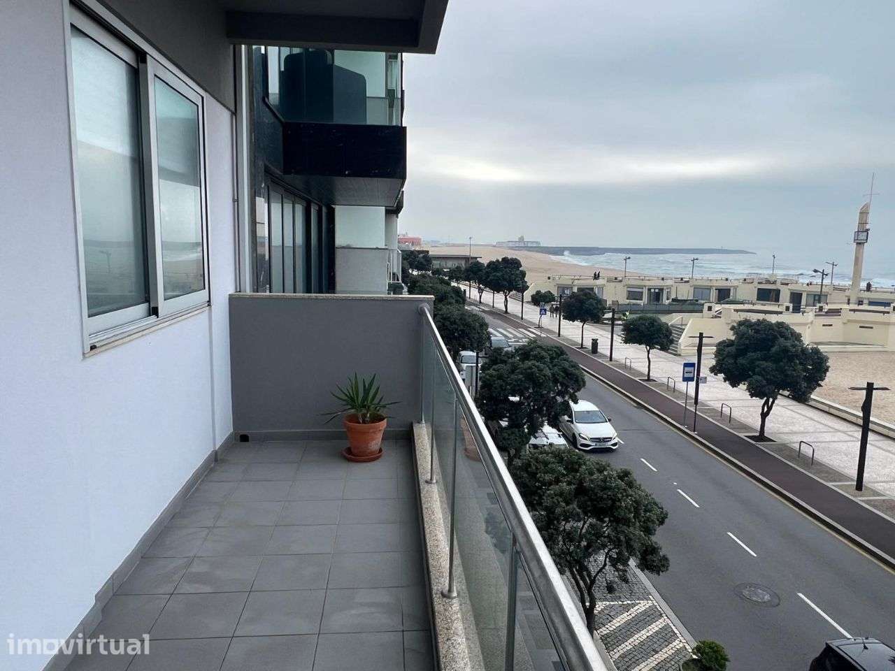 Arrendamento t2+1 em frente ao mar - Grande imagem: 2/21