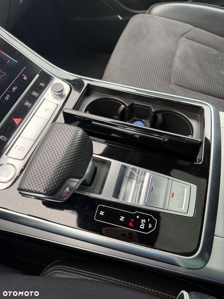 Audi Q8 - 31