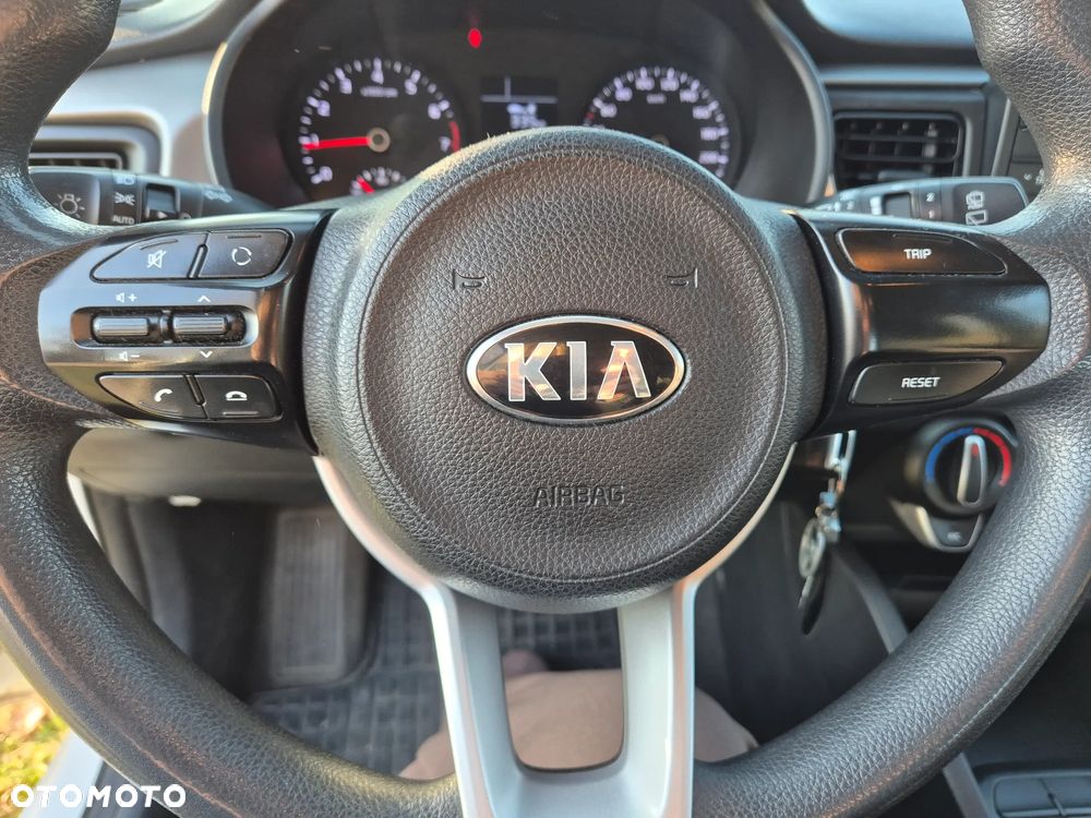Kia Rio 1.2 M - 9