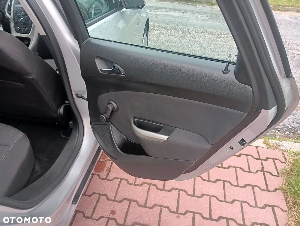 Opel Astra 1.4 Turbo Cosmo - 15