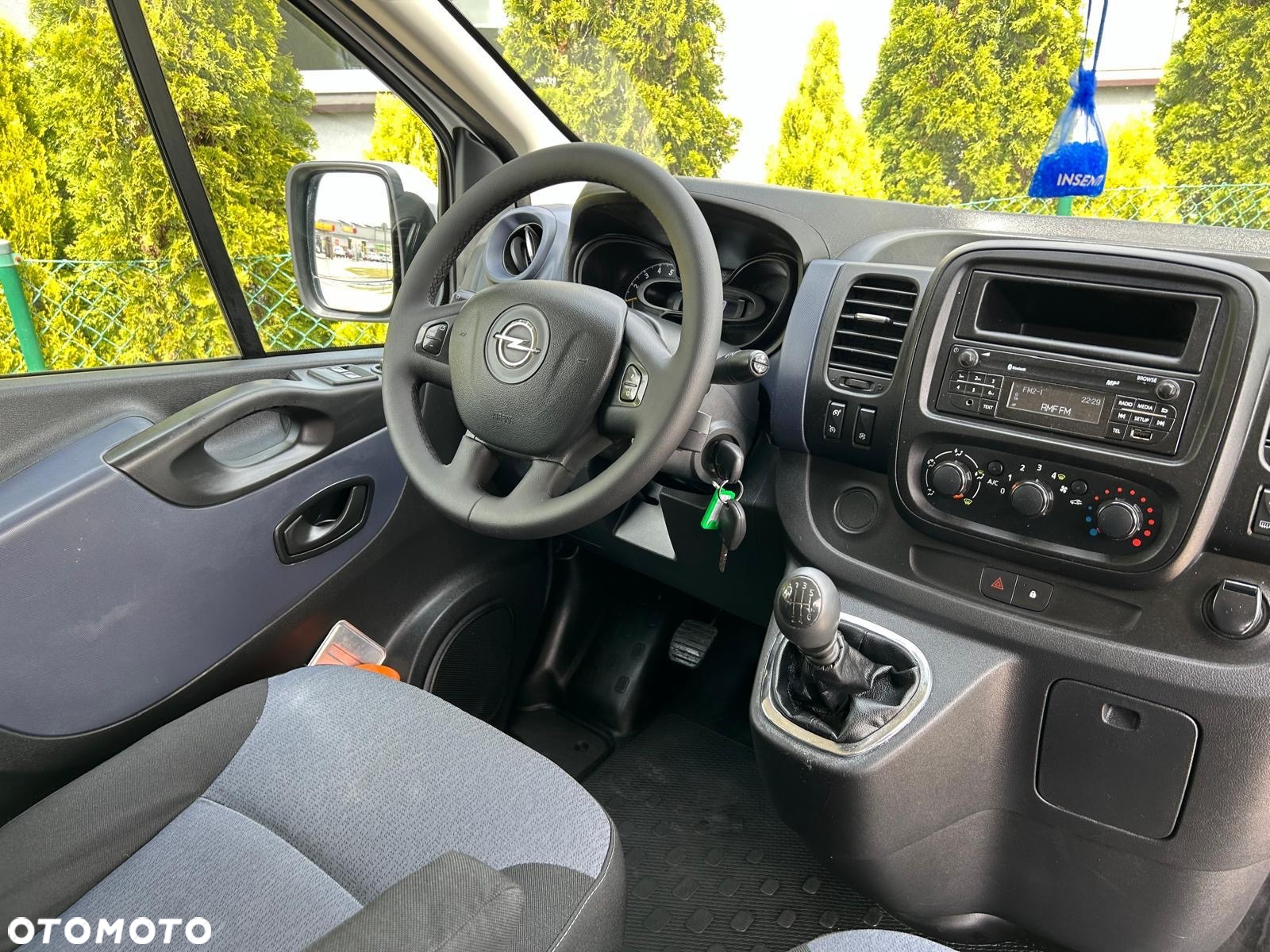 Opel Vivaro L2H1 2,9t Elegance Premium - 3