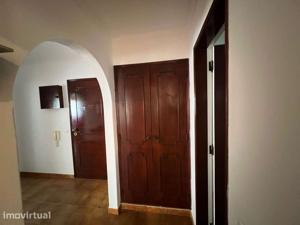 Apartamento T2 primeira linha lateral de mar em Quarteira - Oportun... - Grande imagem: 5/28