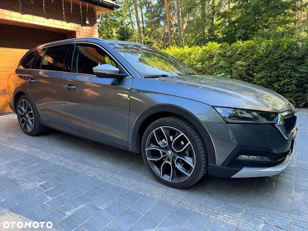 Skoda Octavia 2.0 TSI 4x4 Scout DSG - 1