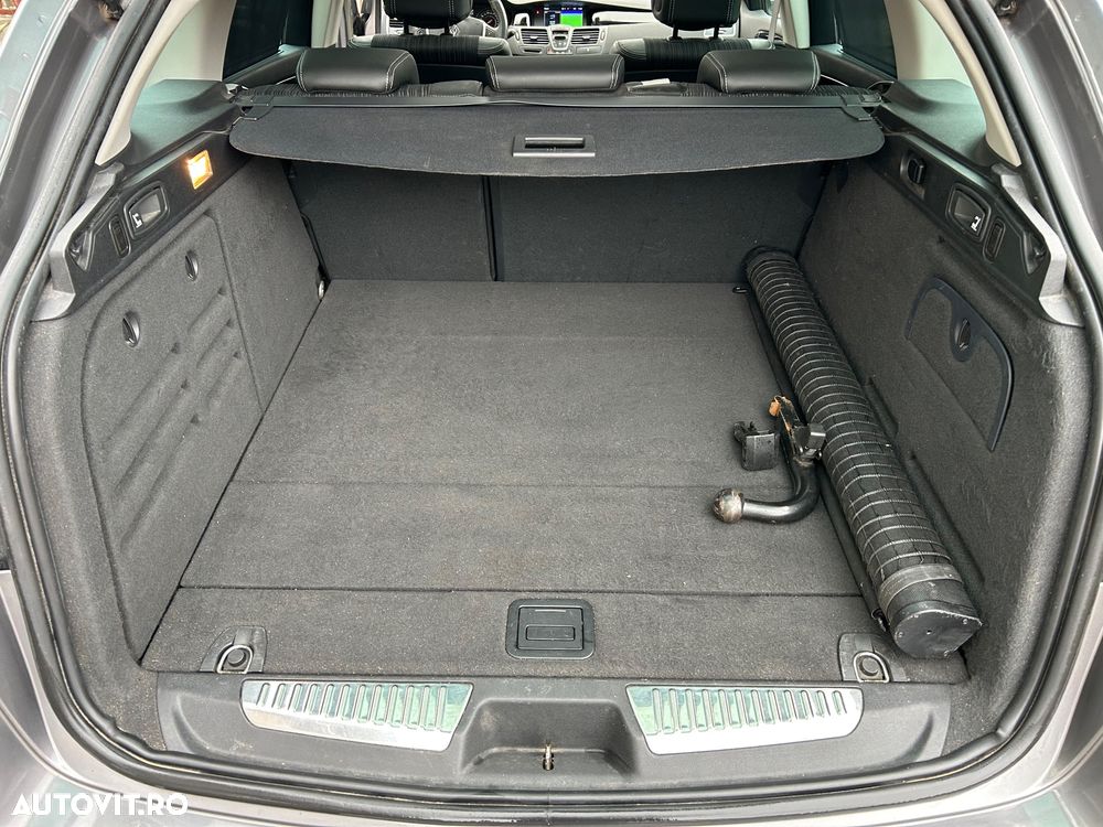 Renault Laguna dCi 110 FAP EDC Bose Edition - 22