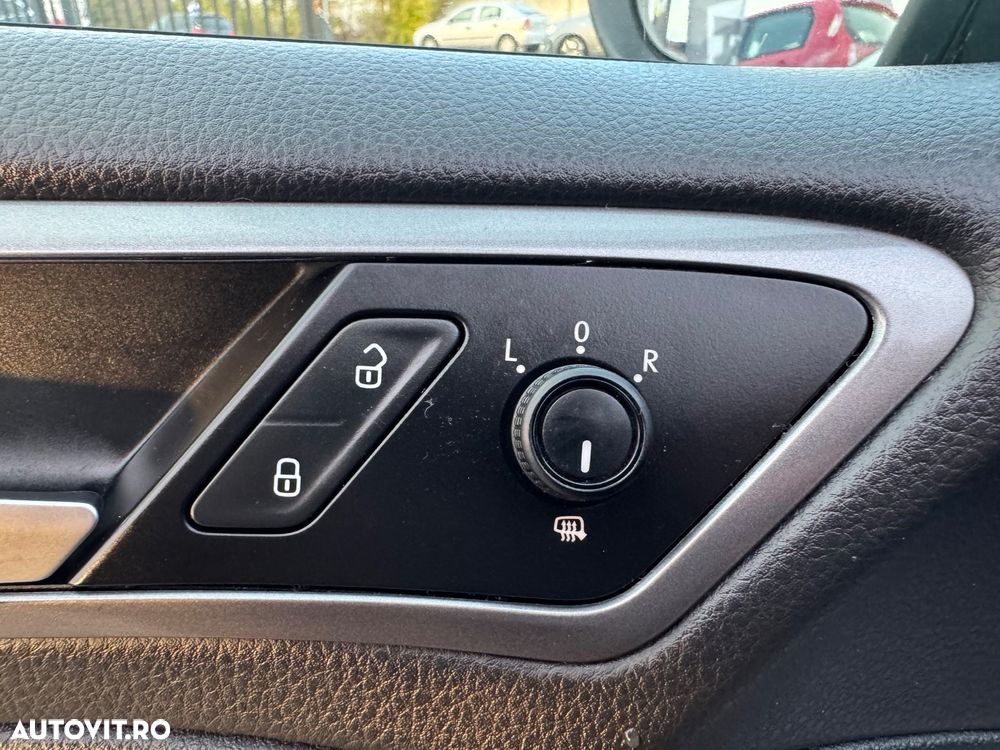 Volkswagen Golf - 21