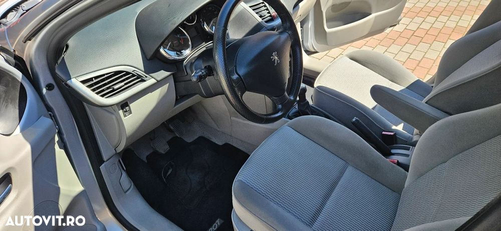 Peugeot 207 1.6E Sport Pack - 17