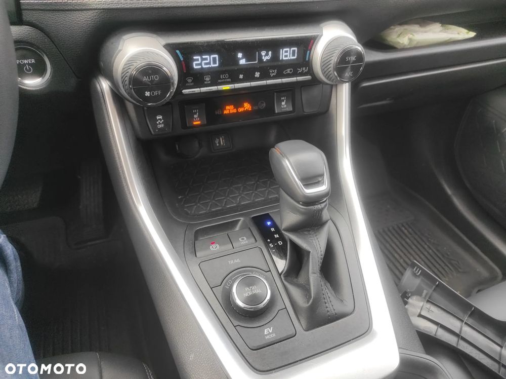 Toyota RAV4 - 25