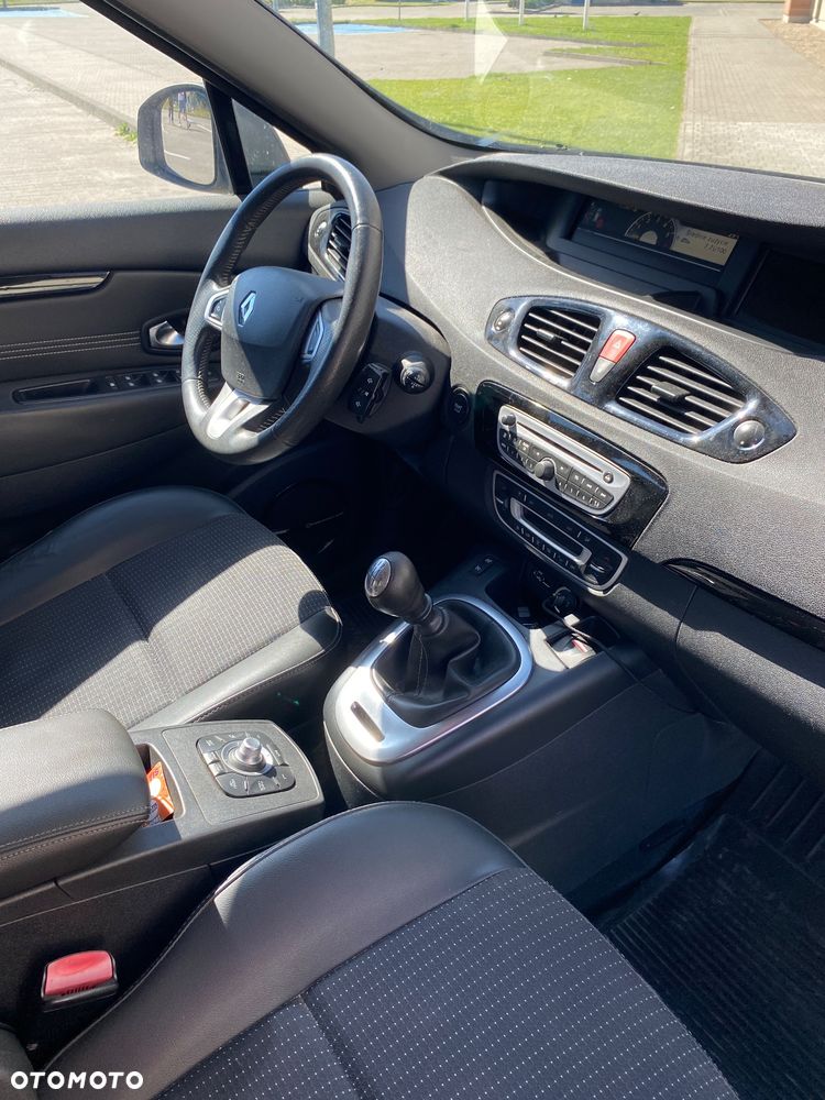 Renault Scenic 1.5dCi TomTom Edition - 11