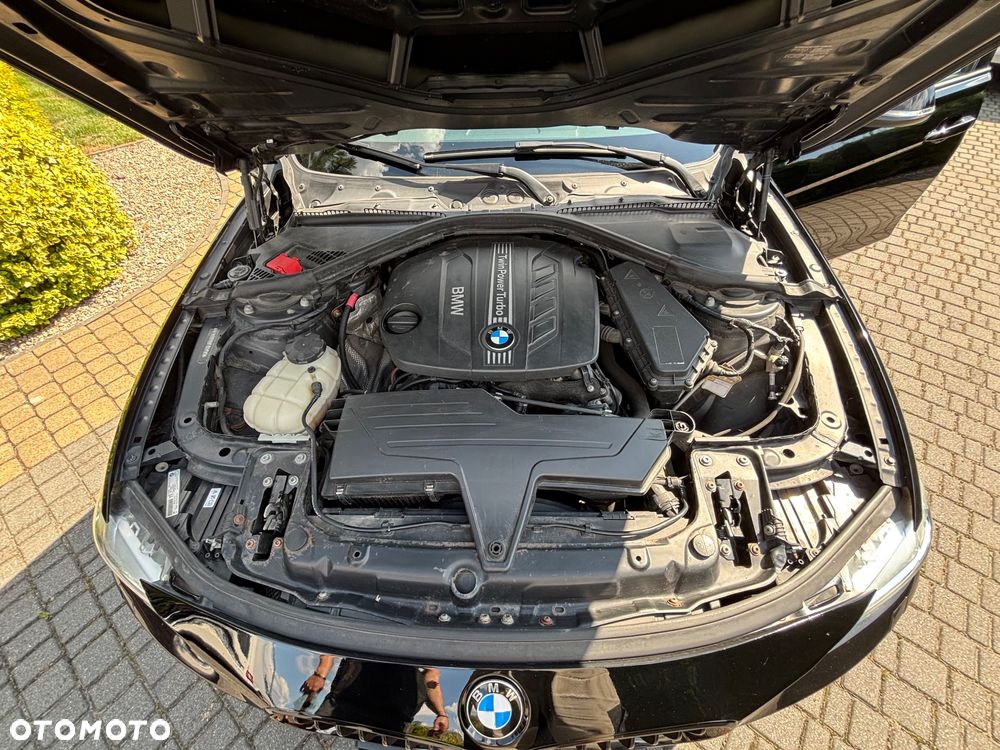 BMW Seria 3 320d - 14