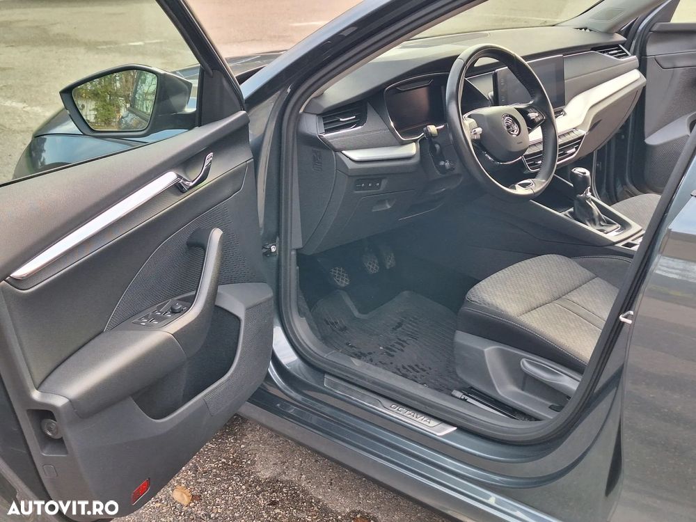 Skoda Octavia 2.0 TDI Style - 8