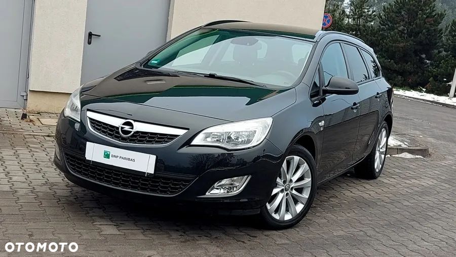 Opel Astra 1.4 Turbo 150 Jahre - 1