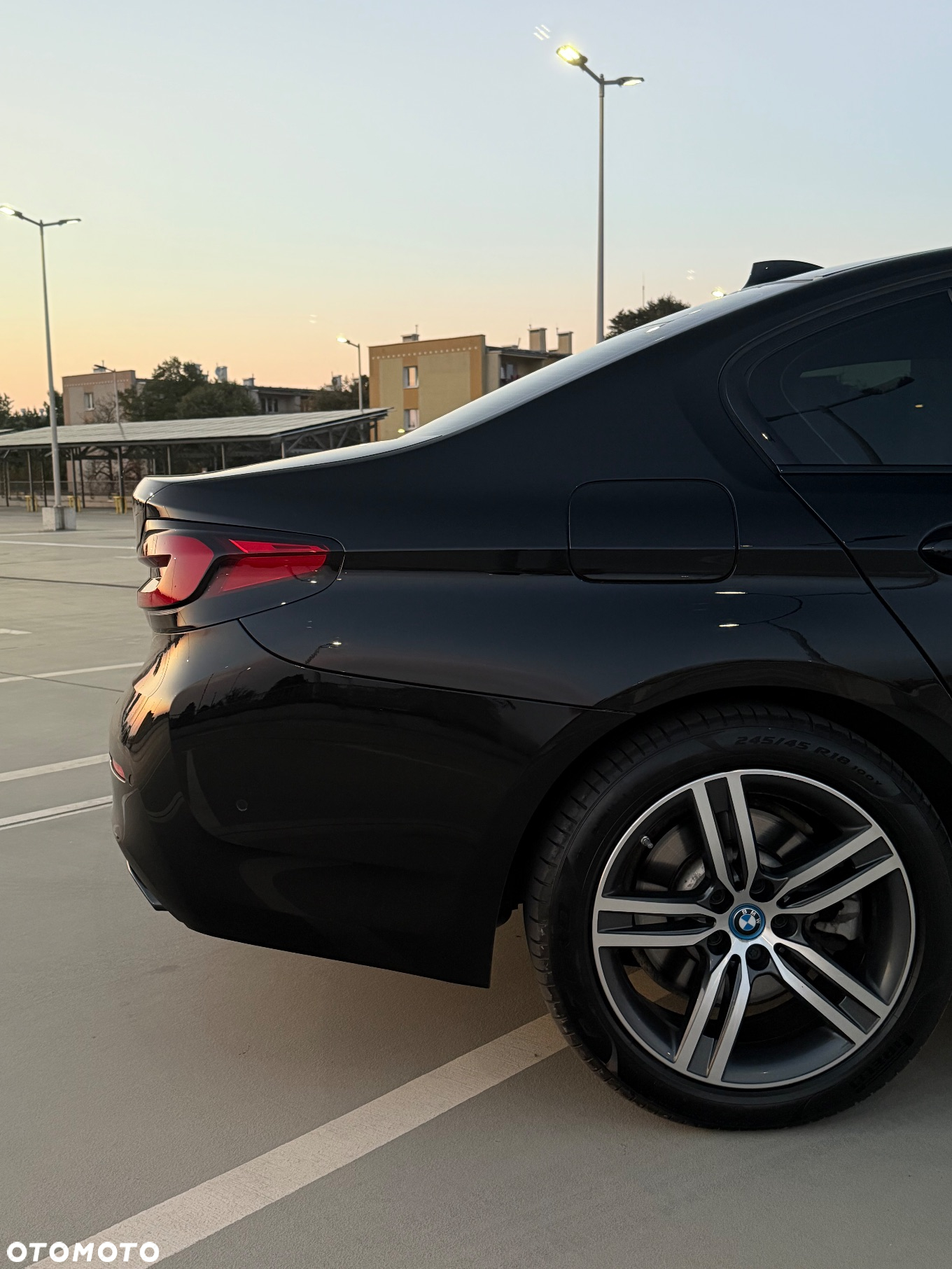 BMW Seria 5 530e xDrive - 18