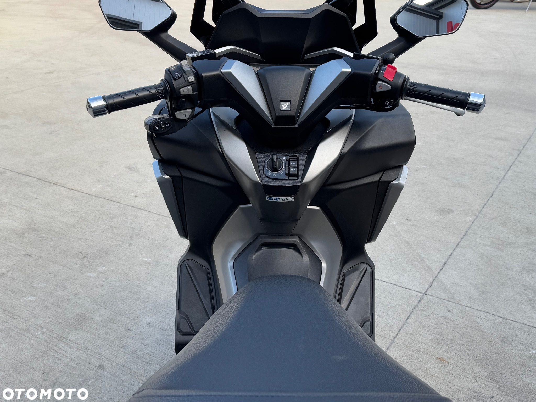 Honda NSS - 34
