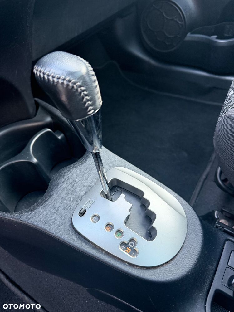 Toyota Yaris 1.33 Premium MS EU6 - 2