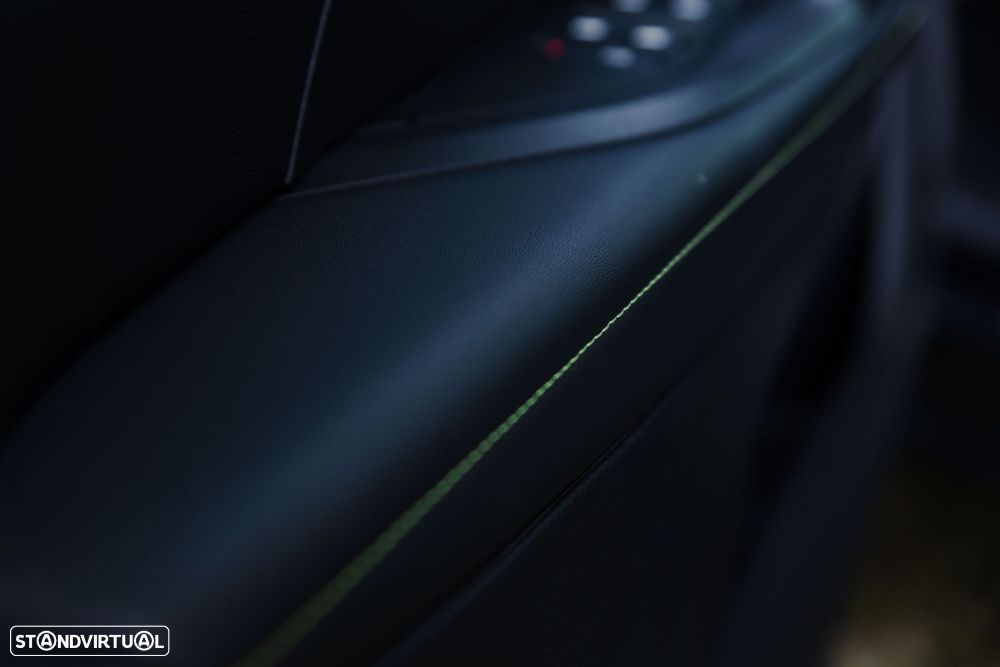 Peugeot 2008 1.2 PureTech GT Line EAT8 - 10