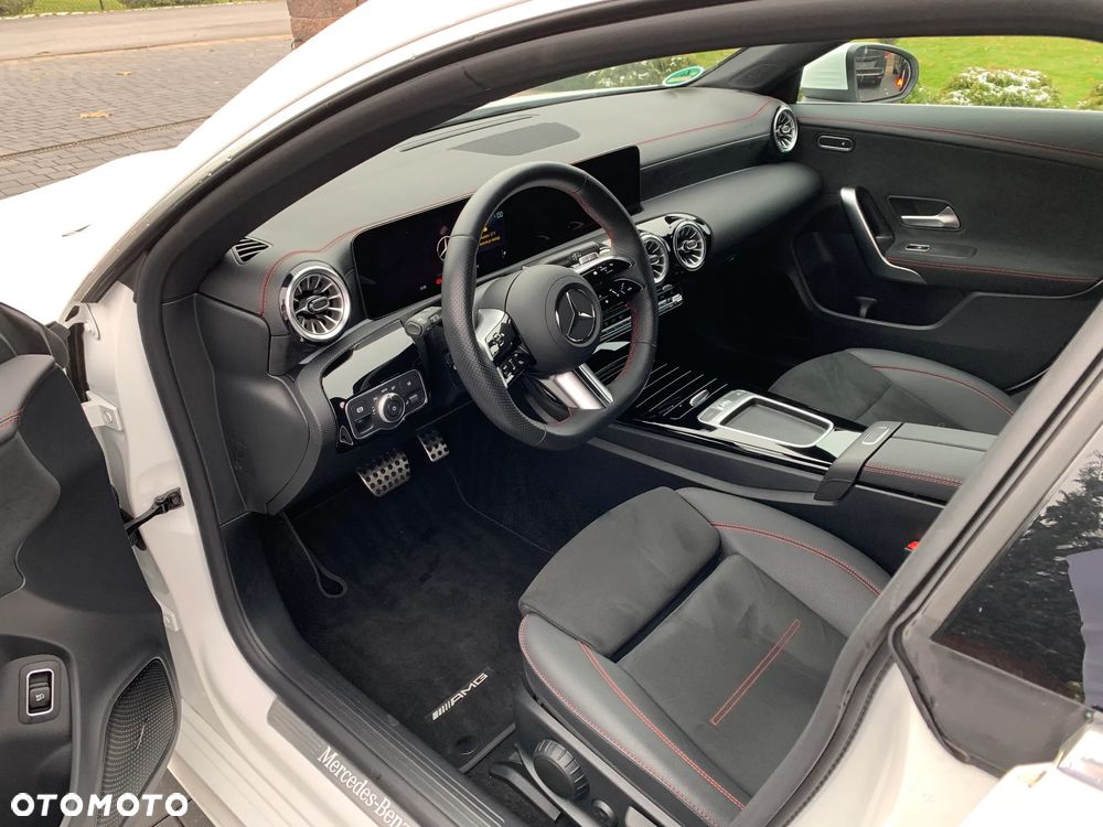Mercedes-Benz CLA 220 d AMG Line 8G-DCT - 21