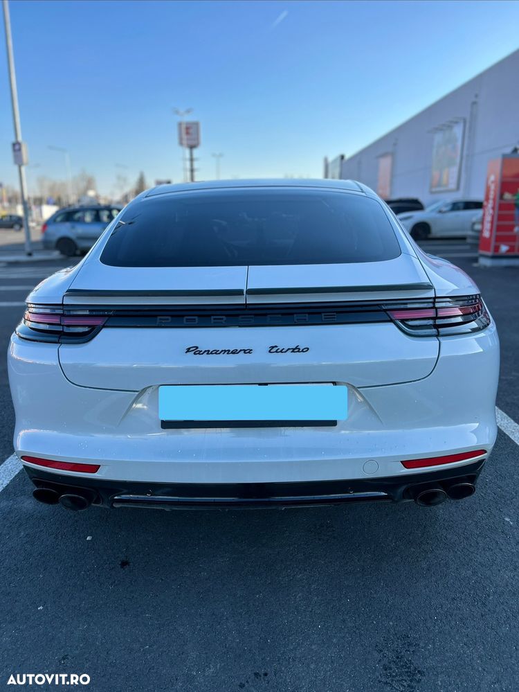 Porsche Panamera Turbo - 2