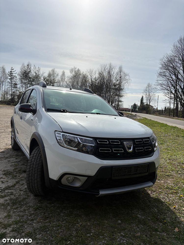 Dacia Sandero - 1
