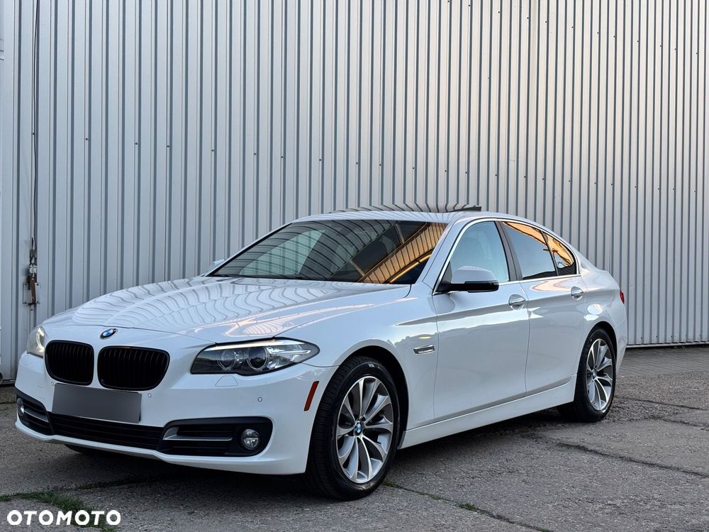 BMW Seria 5 528i xDrive Luxury Line - 10