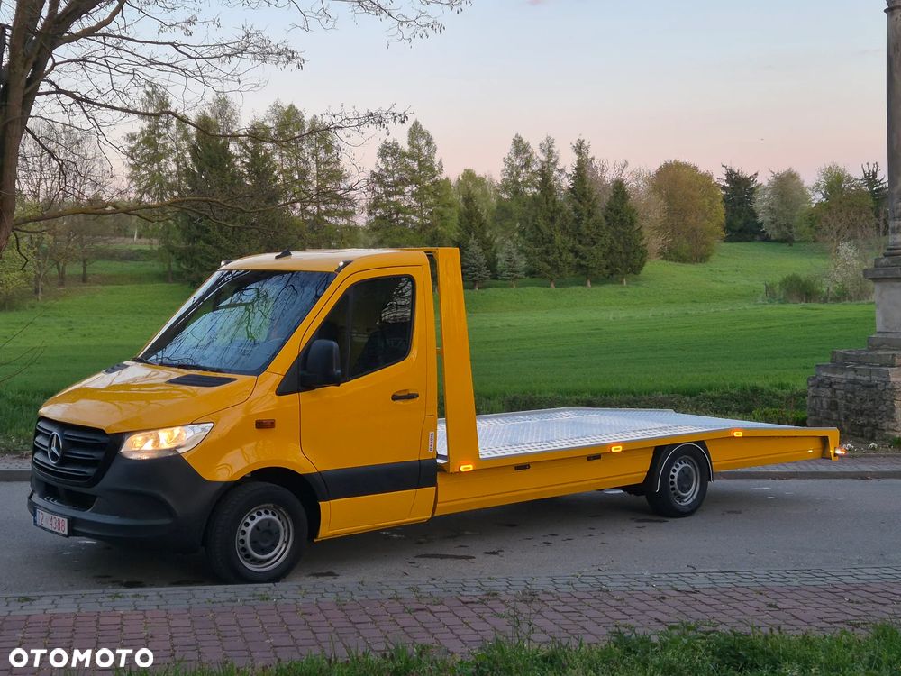Mercedes-Benz Sprinter - 4