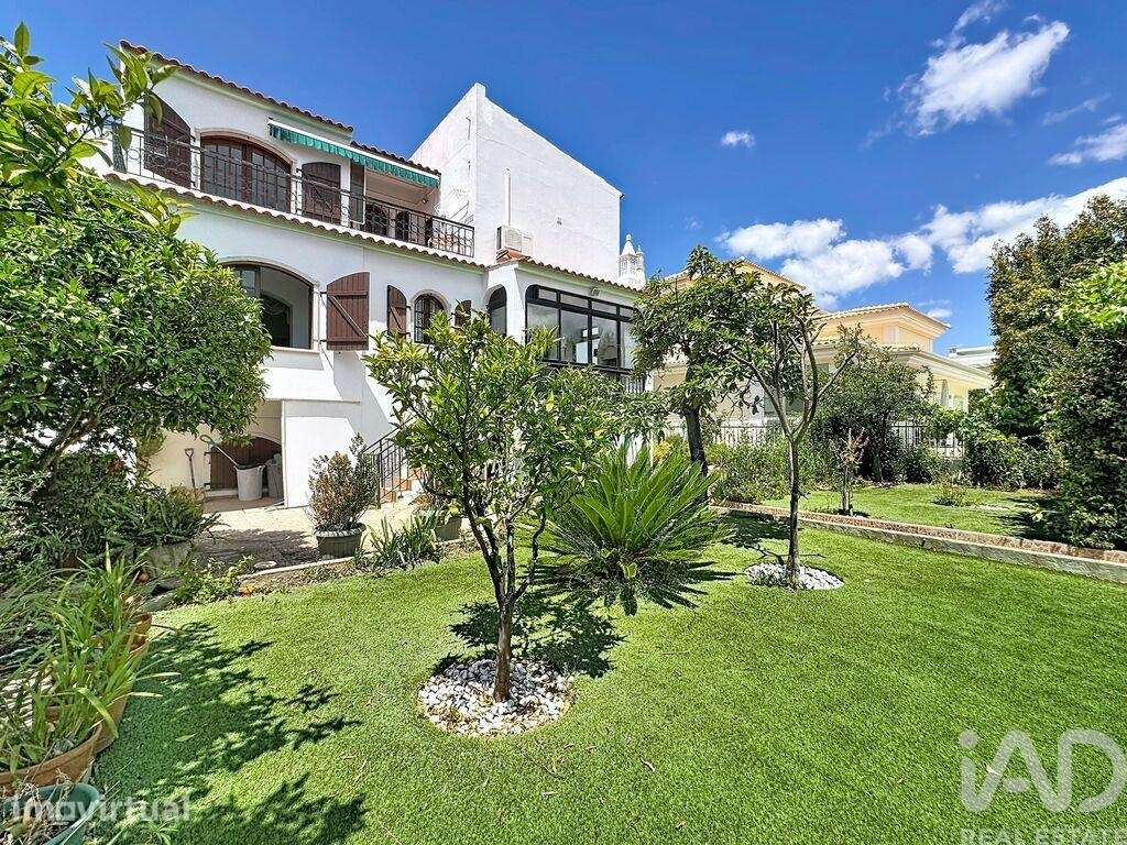 Moradia bi-familiar T5 em Loulé (São Sebastião) de 193 m2 - Grande imagem: 2/38