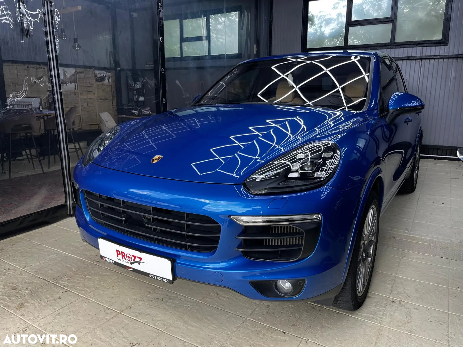 Porsche Cayenne 3.0 L - 3
