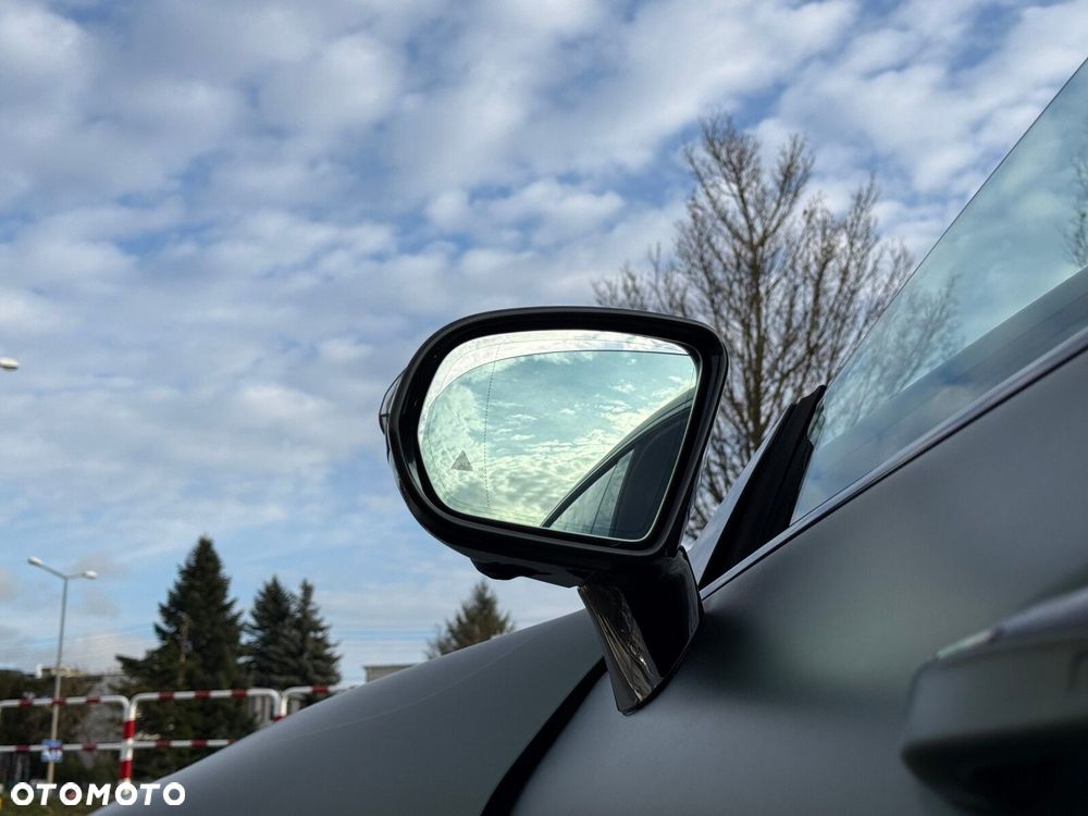 Mercedes-Benz AMG GT 43 4-Matic+ - 10