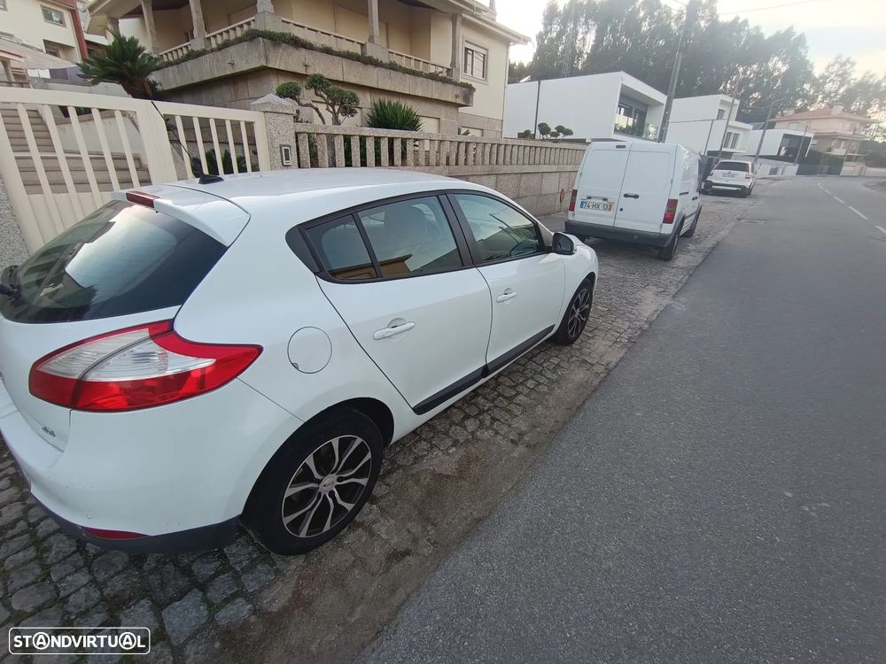Renault Mégane 1.5 dCi Bose Edition - 5