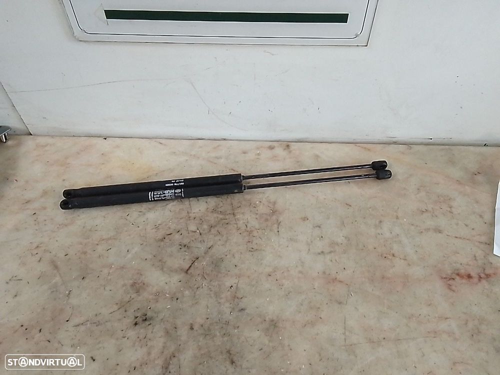 Amortecedor Capot Alfa Romeo 159 Sportwagon (939_) - 2