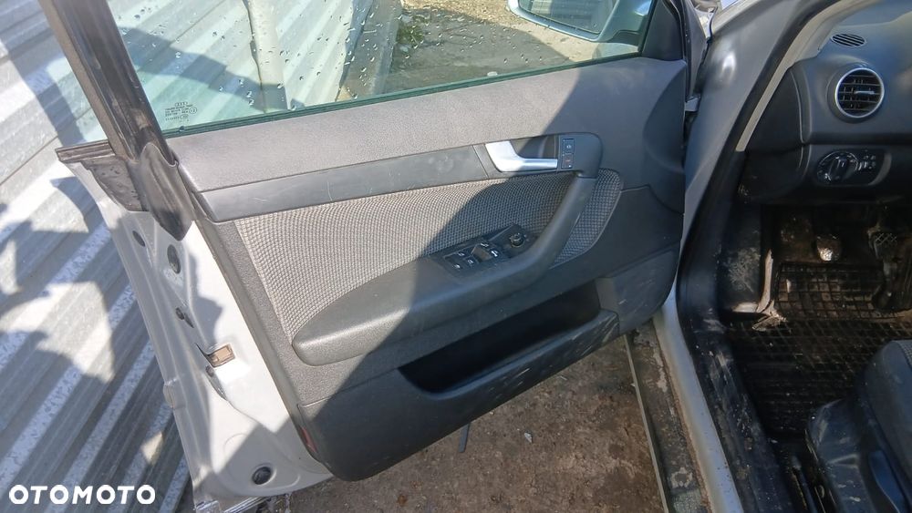 Tylko Części AUDI A3 8P 2.0 TDI BKD 140KM 104kW 5D SPORTBACK 04r–08r Lakier LY7W - 7