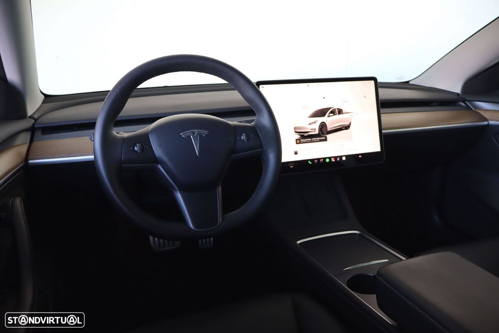 Tesla Model 3 Performance Dual Motor AWD - 24