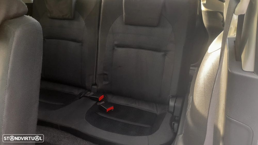 Nissan Qashqai +2 1.5 dCi Tekna Premium 18 - 43