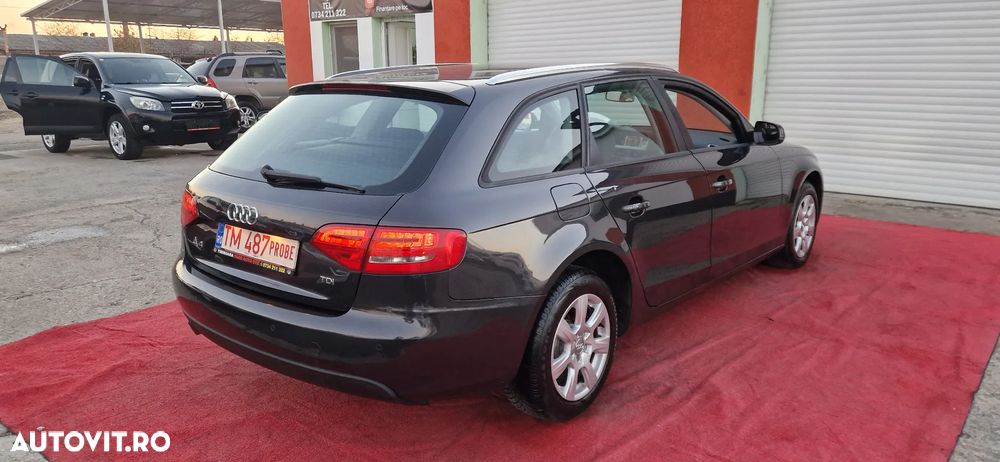 Audi A4 Avant 2.0 TDI DPF Ambiente - 5