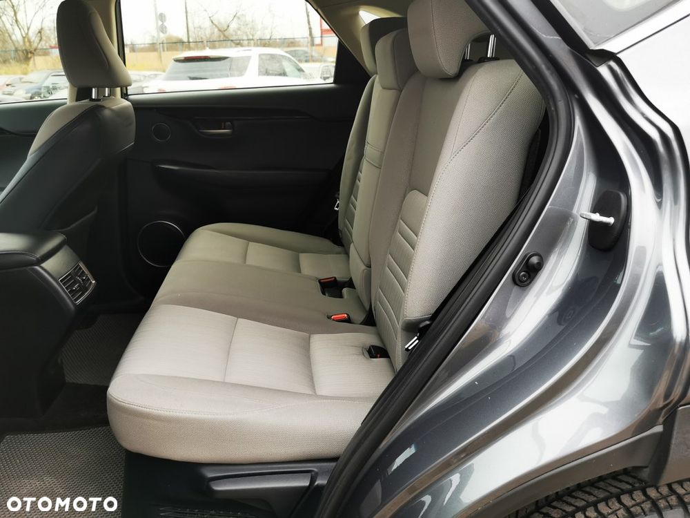 Lexus NX 300h Elite AWD - 8