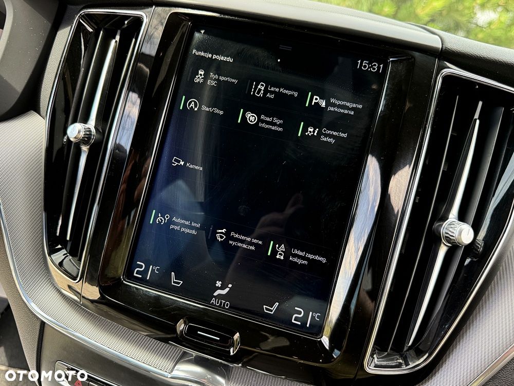 Volvo XC 60 D3 R-Design - 36