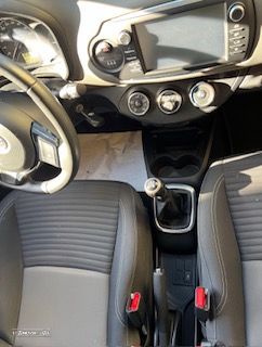 Toyota Yaris 1.0 VVT-i Comfort - 2