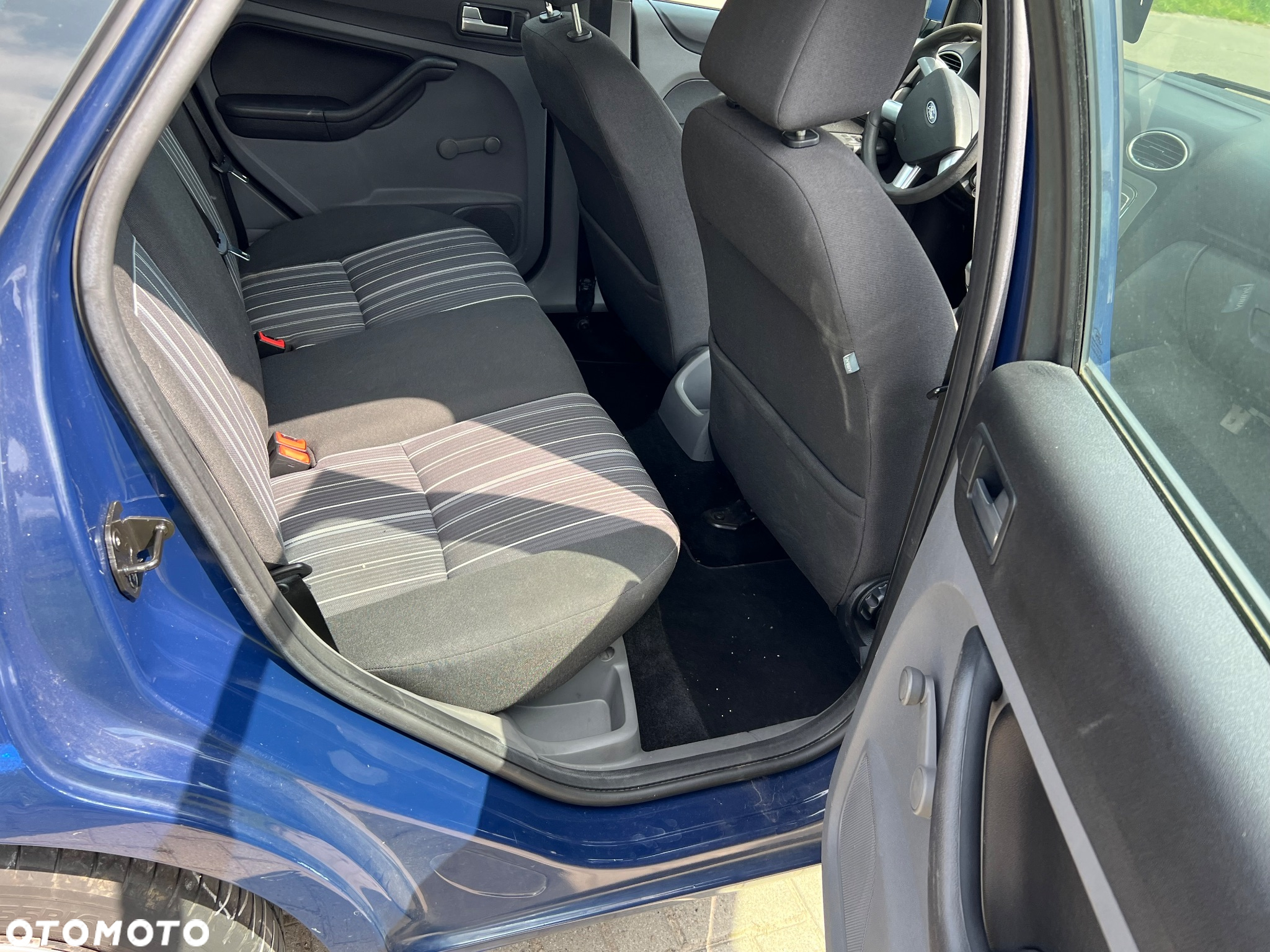 Ford Focus 1.8 TDCi Ambiente - 27