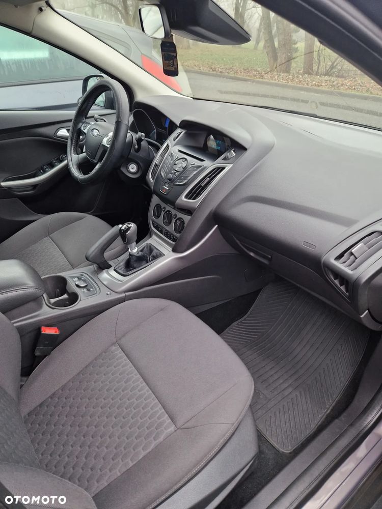 Ford Focus 1.0 EcoBoost Trend Sport - 12