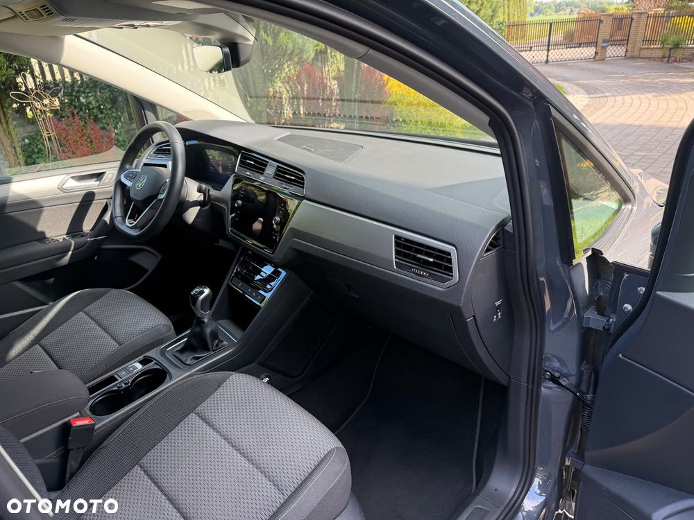 Volkswagen Touran 1.5 TSI EVO Comfortline Plus - 29