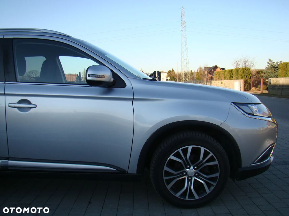 Mitsubishi Outlander 2.0 2WD CVT Diamant - 14