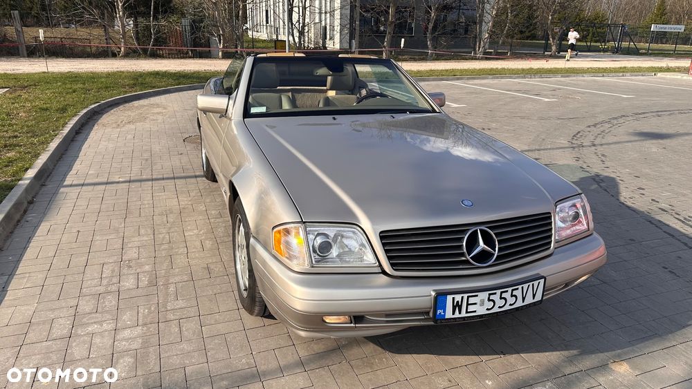 Mercedes-Benz SL - 15