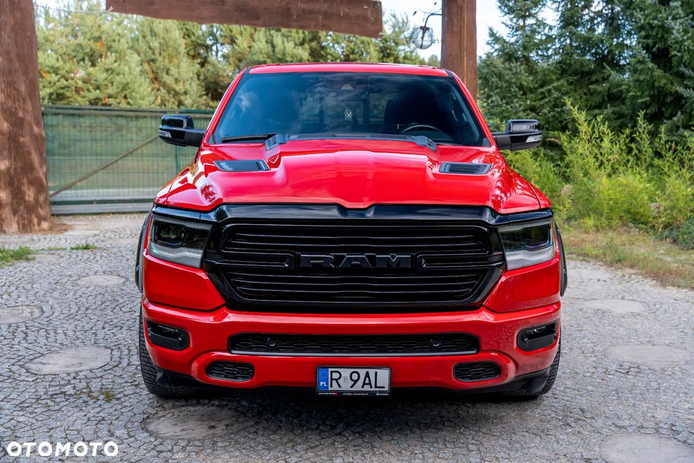 RAM 1500 5.7 Crew Cab Longbed Laramie Sport