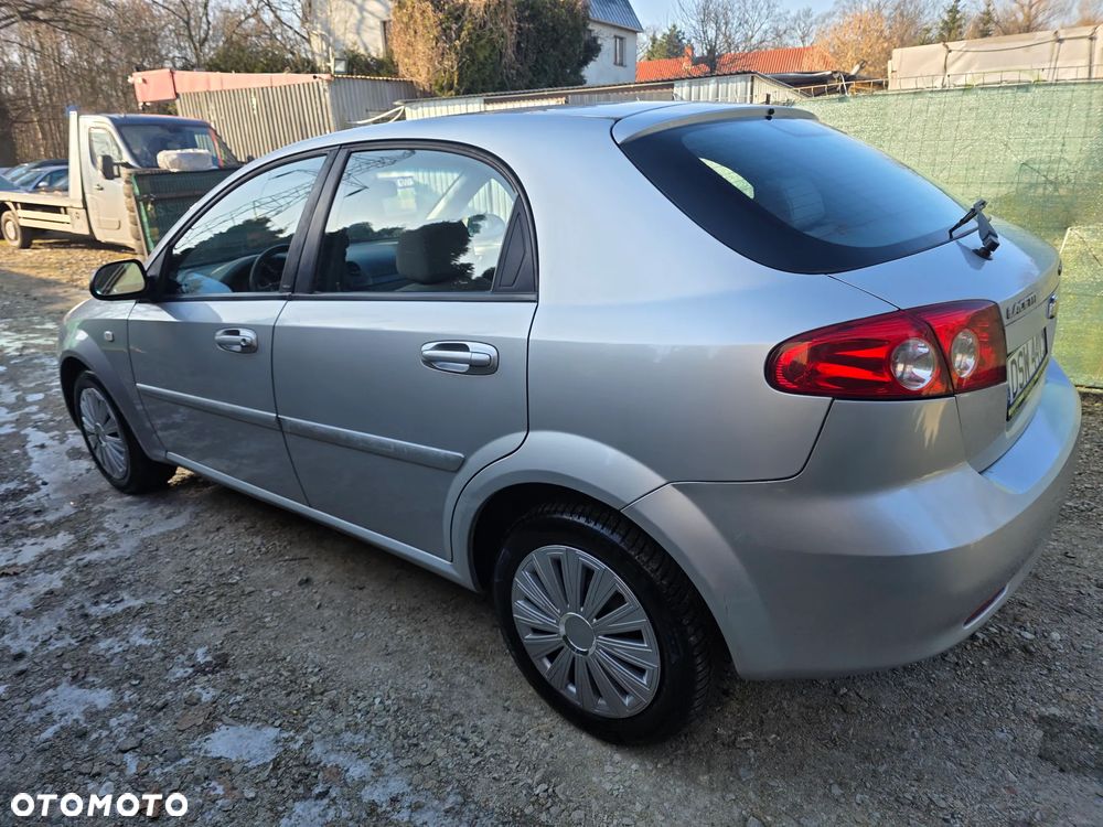 Chevrolet Lacetti - 4