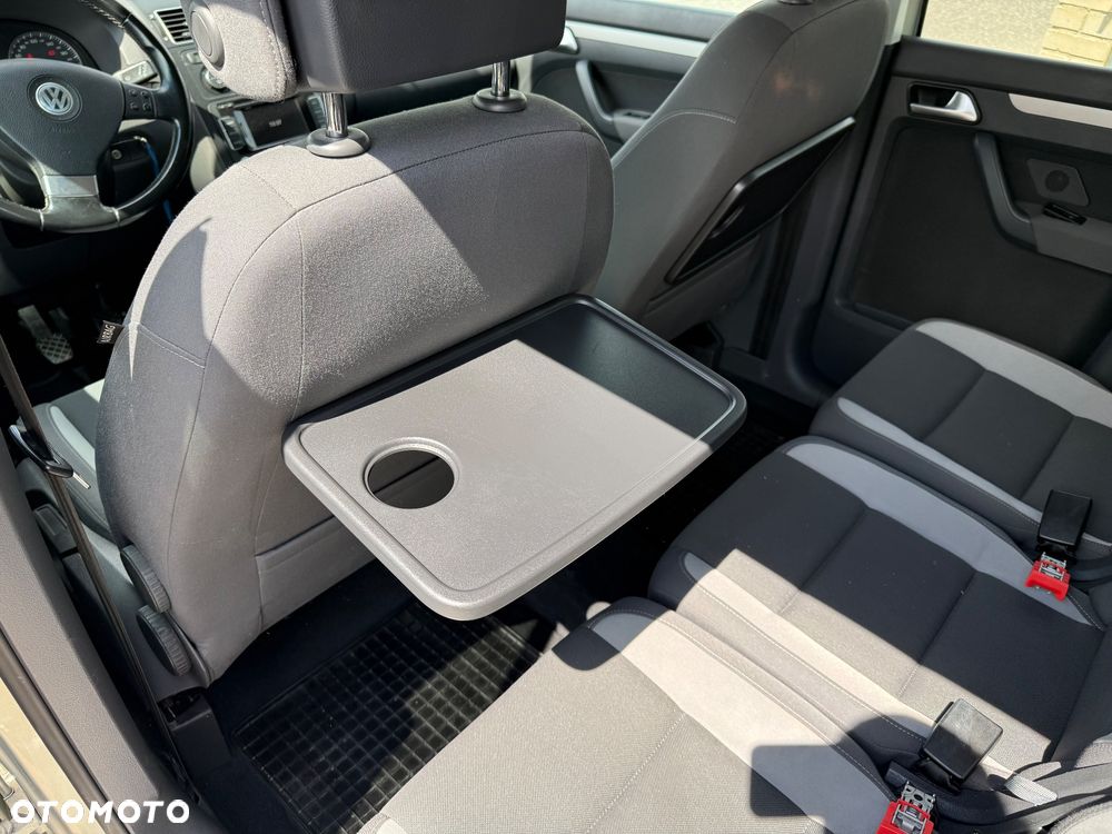 Volkswagen Touran 2.0 TDI Highline - 12