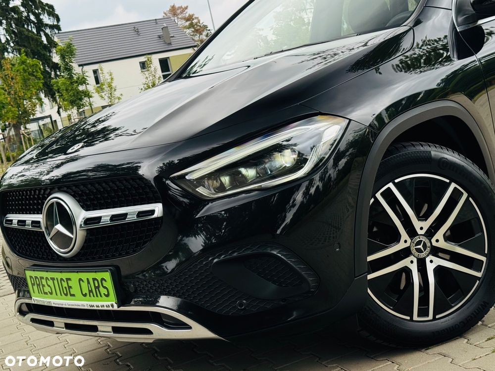 Mercedes-Benz GLA 200 d 8G-DCT Progressive - 24