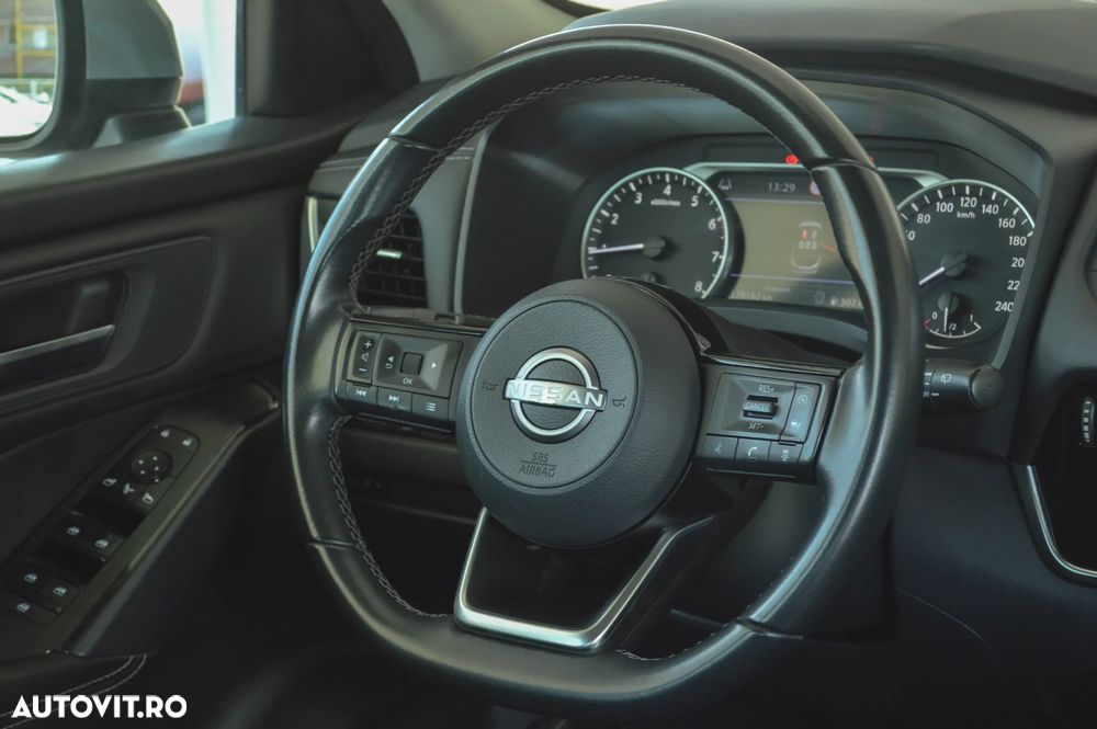 Nissan Qashqai 1.3 DIG-T MHEV N-Connecta - 32