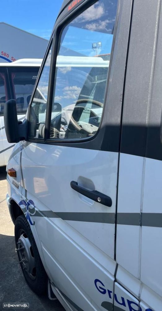 PORTA FRENTE ESQUERDA MERCEDES-BENZ SPRINTER FURGÓN - 1